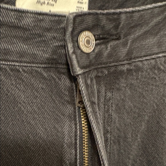 Women's Black Wide-Leg Jeans - Picture 4 of 9